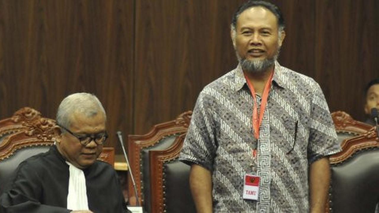 BW: Bang Buyung tokoh penegak hukum yang tak tergantikan