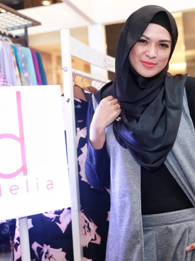 [Bintang] Delia Septianti