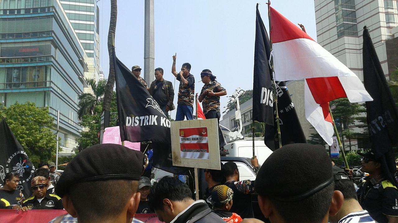 Demonstran Harkitnas Desak Polisi Bangkit dari Loyo