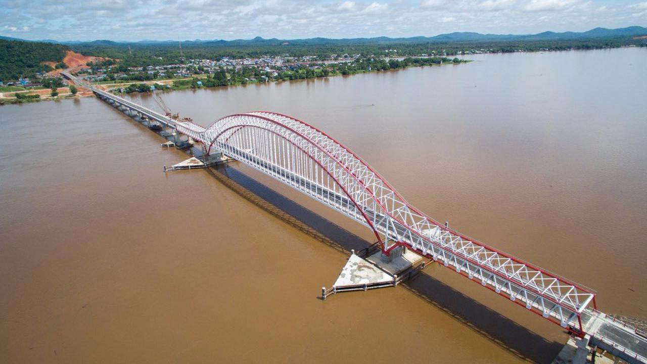 Jembatan Pak Kasih Tayan (Foto: Kementerian PU-PR)