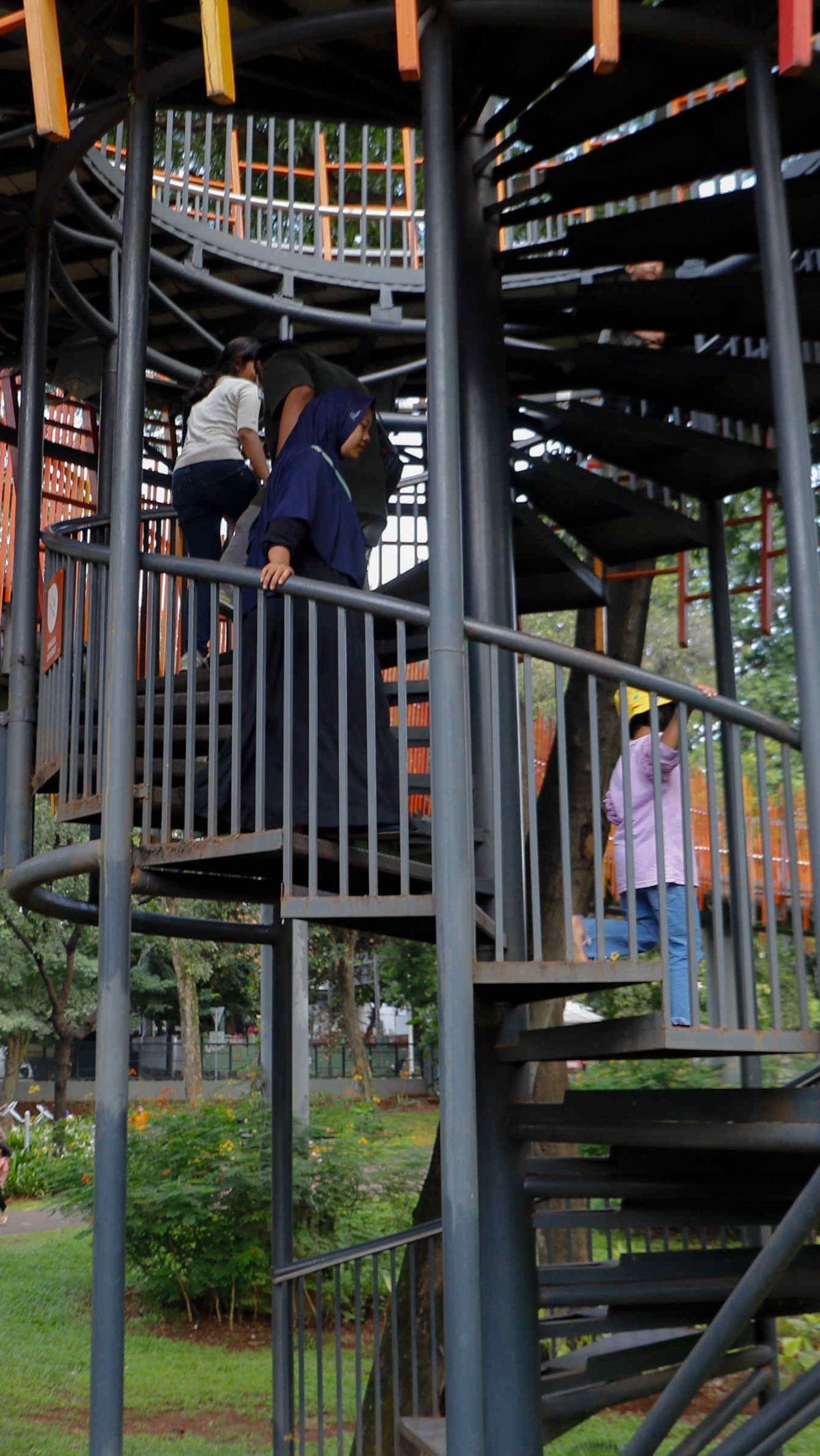 Kemudahan akses serta tidak adanya biaya masuk atau gratis membuat Tebet Eco Park menjadi favorit bagi warga Jakarta.&nbsp;Liputan6.com/Herman Zakharia