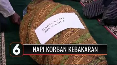 Setelah berjuang selama 24 jam, tiga narapidana Lapas Klas 1 Tangerang yang mengalami luka bakar serius, akhirnya meninggal dunia, Kamis (09/9) pagi. Jenazah salah satu korban bernama Hadiyanto bin Ramli dimakamkan di Tempat Pemakaman Umum Semper, Ja...