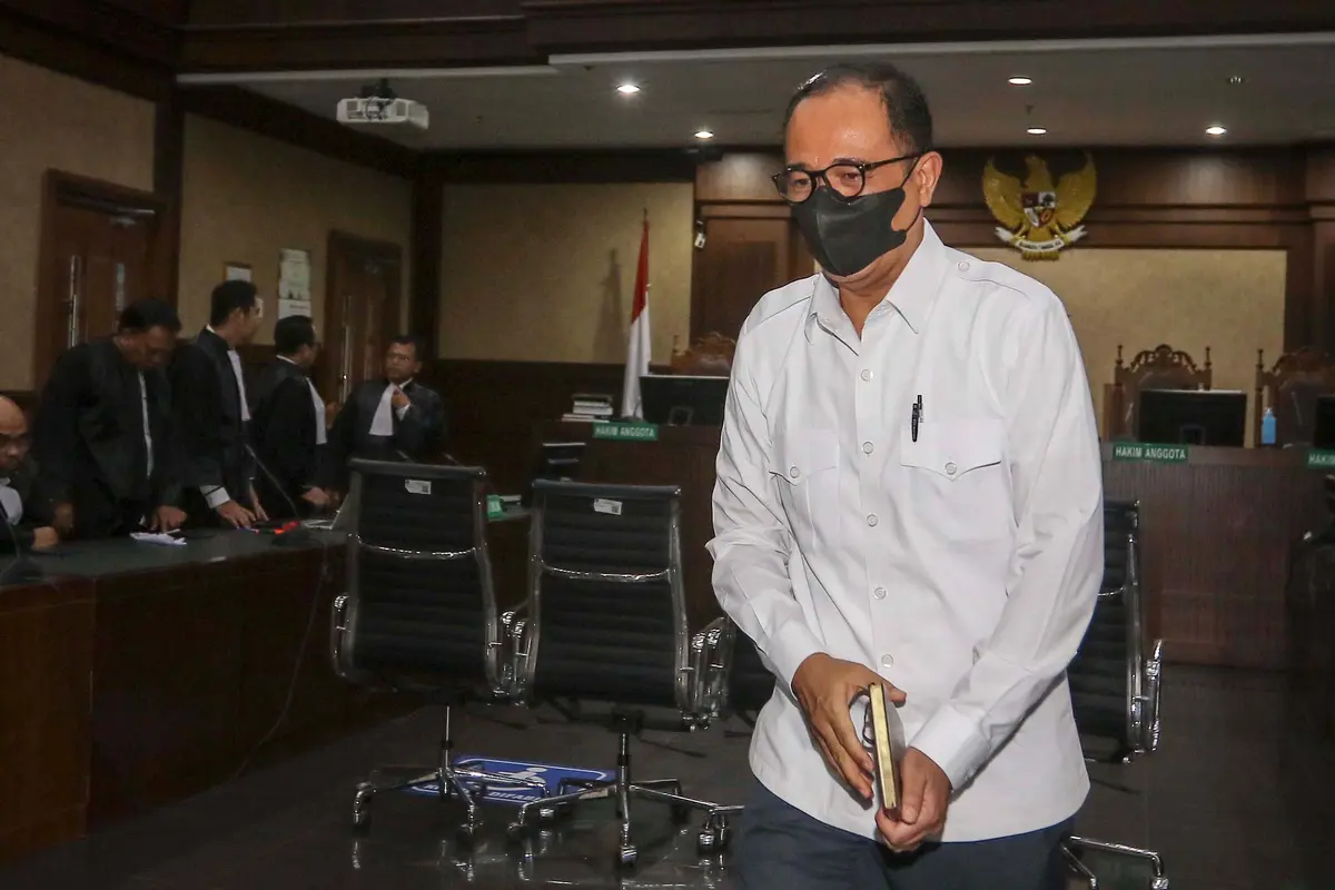 Rafael Alun Trisambodo Divonis 14 Tahun Penjara serta Denda Rp500 Juta