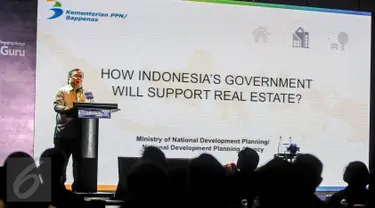 Menteri PPN/Kepala Bappenas Bambang Brodjonegoro menjadi pembicara acara Property Report Congress di Jakarta, Kamis (13/10). Bambang menyampaikan bagaimana usaha Pemerintah mendukung perkembangan industri real estat Indonesia. (Liputan6.com/Faizal Fanani)