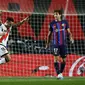 Pemain Rayo Vallecano merayakan gol ke gawang Barcelona (AP)