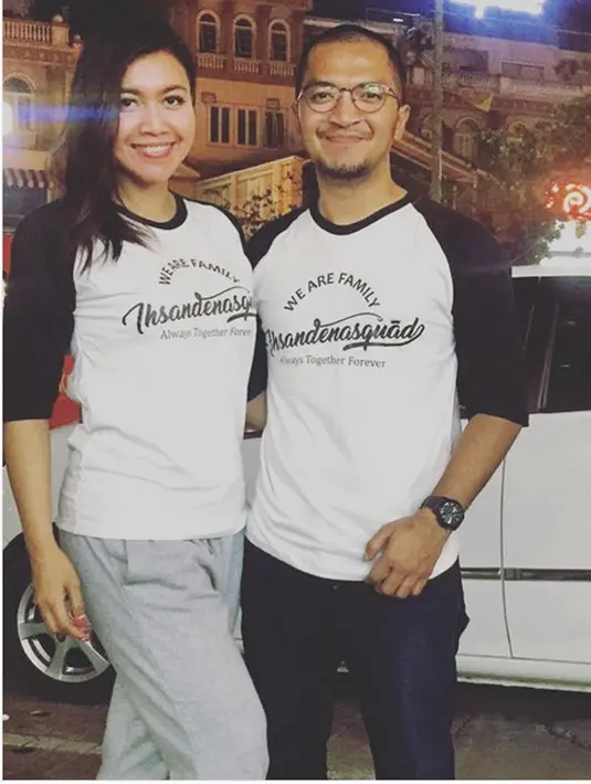 Beberapa waktu lalu, penyanyi dangdut Denada dan Ihsan Tarore pernah dikabarkan akan menikah. Belum lama ini, keduanya dikabarkan hubungannya telah putus. Tapi Ihsan mengaku bahwa hubungannya baik-baik saja. (Instagram/ihsantarore)