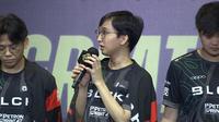 Anggota Blacklist International Ohmyv33nus usai pertandingan melawan RRQ Hoshi di babak Knockout Upper Bracket M4 World Championship (Youtube Mobile Legends: Bang Bang Official)