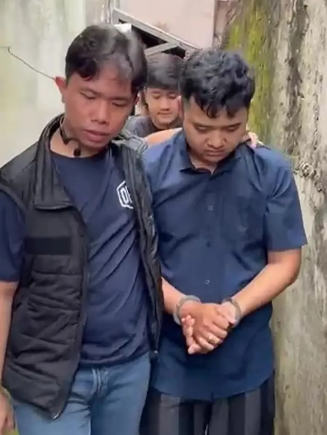 Polisi telah menangkap pembunuh wanita dalam koper berinisial AARN di Palembang, Sumatera Selatan.