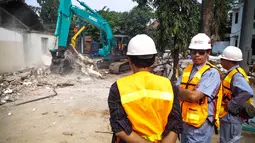Sebanyak empat terminal bus di Jakarta akan di revitalisasi, revitalisasi ini dilakukan dalam rangka meningkatkan pelayanan angkutan umum bagi seluruh warga. (Liputan6.com/Faizal Fanani)
