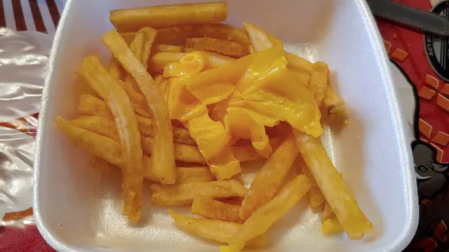 6 Potret Makanan Pakai Keju Slice Ini Jadi Nyeleneh, Tidak Meleleh Sempurna