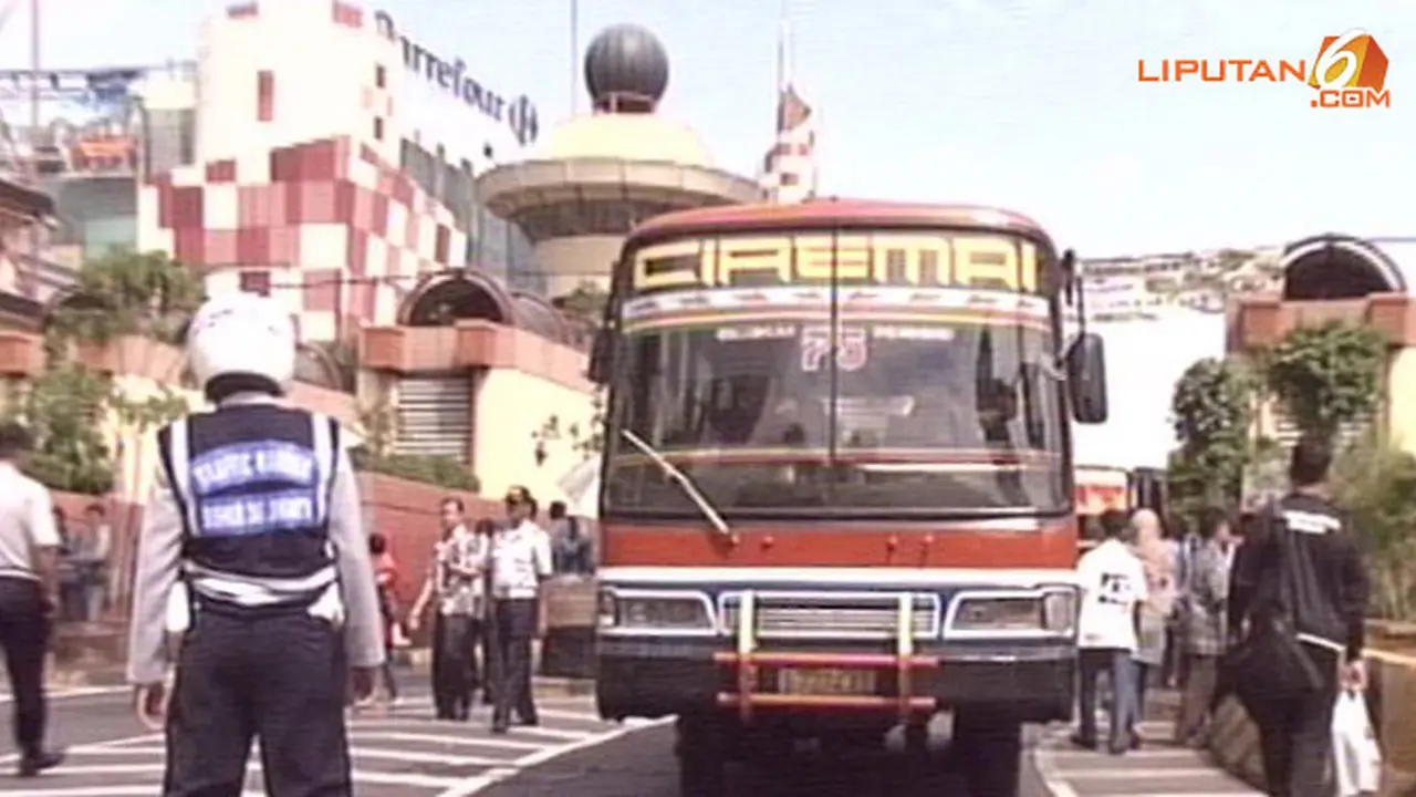 peremajaan-metromini130726c.jpg