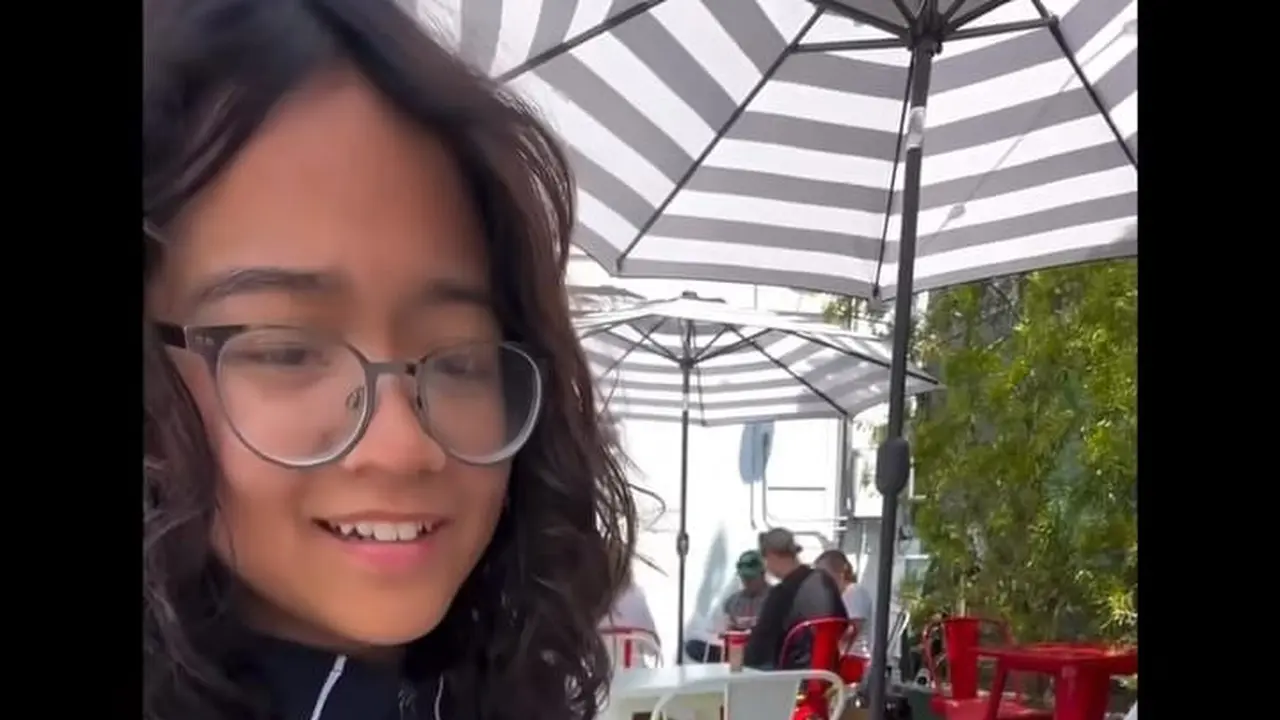 Potret kondisi handphone Cinta Kuya (Sumber: Instagram/@kuyentertainment)