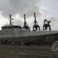 Kapal survei milik TNI AL, KRI Rigel 933 tiba di Dermaga JICT II, Pelabuhan Tanjung Priok, Jakarta, Jumat (15/5/2015). Kapal survei TNI AL ini ‎tiba dari Prancis setelah menempuh perjalanan hampir dua bulan. (Liputan6.com/Faizal Fanani)