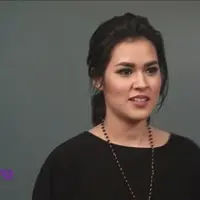 Ternyata Raisa merupakan selebriti yang senang menghadiri sebuah bazaar. Ia mengaku sering mencari baju dan makanan yang unik dalam sebuah bazaar.
