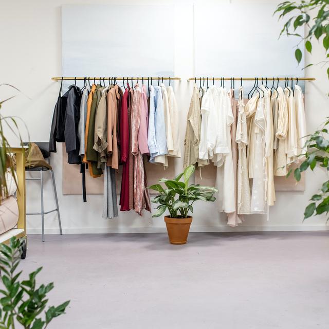 7 Cara Menghilangkan Noda Luntur Pada Baju Jadikan Bersih Lagi Ragam Bola Com