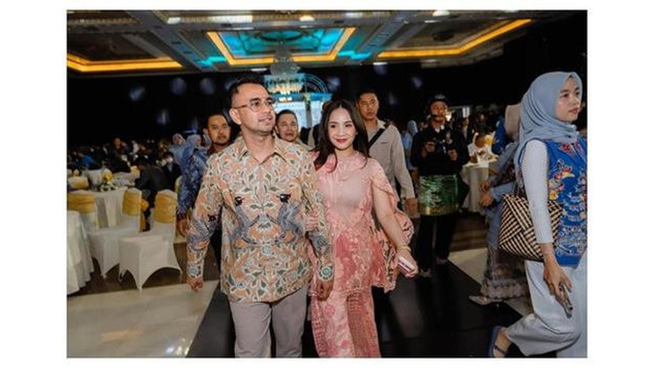 6 Potret Outfit Kondangan Nagita Slavina di Oktober 2025, Gaun hingga Set Brokat