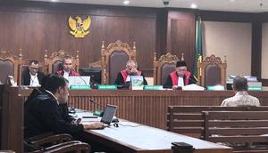 Hakim vonis eks Sekretaris MA Nurhadi 5 tahun penjara. (Antara)