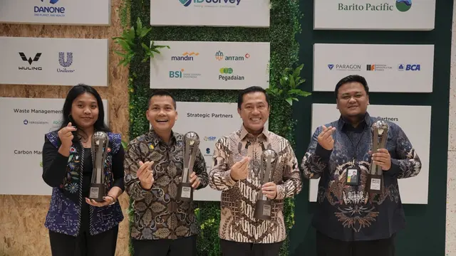 Pegadaian meraih penghargaan KESGI Award 2026