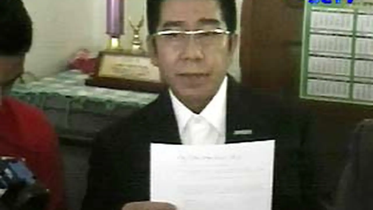 100512cgugat-polri.jpg