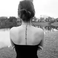 Perempuan yang mandiri dan tangguh tak melulu pikirkan soal cinta di masa depan. Tapi juga karier dan sekelumit permasalahan ini. 