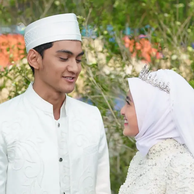 Adegan pernikahan Madina dan Attar diperankan Cut Syifa dan Vicky Kalea dalam Love Story The Series (Foto: Instagram @sinetron.sctv)