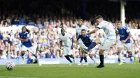 The Blues berhasil mencuri poin penuh kala bertandang ke markas Everton pada laga pekan pertama Liga Inggris 2022/2023. (AP/Jon Super)