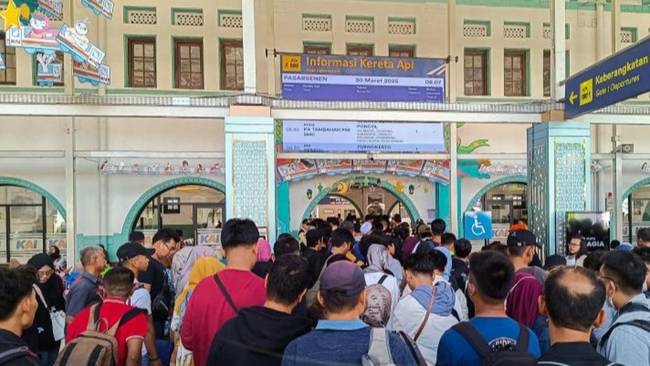 Libur Waisak 2025, KAI Layani Lebih dari 984 Ribu Penumpang Kereta Api