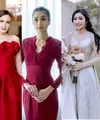 Shandy Aulia cukup sering jadi bridesmaid untuk temannya. Seperti baru-baru ini, ia tampil modis mengenakan tube dress warna merah merona yang senada dengan dekorasi pernikahan tersebut. [@shandyaulia]