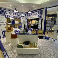 Kolaborasi longchamp dan seniman Prancis hadir di Plaza Indonesia lewat pop-up. (Foto/Dok: fimela.com)