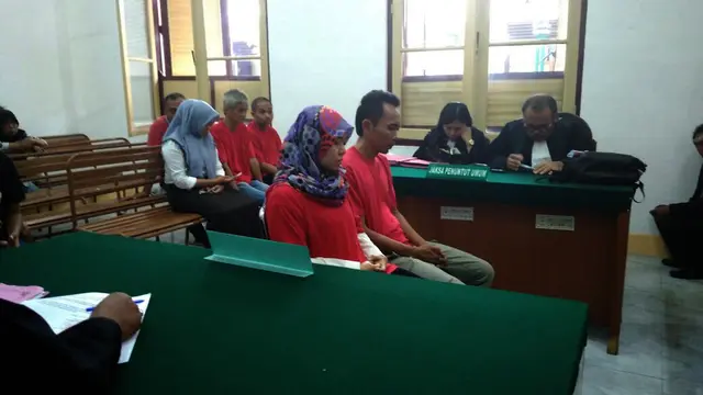 Istri Andi Lala