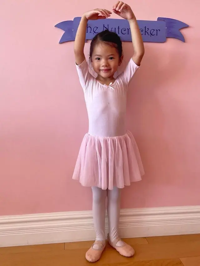 Amaira Anak Farah Quinn, Sudah Jago Balet Sejak Kecil