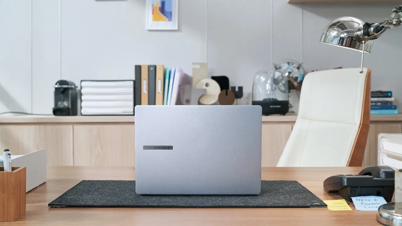 ASUS