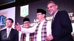 (ki-ka) Dubes Korsel untuk Indonesia, Cho Tae-Young, Dirut PT Jakpro Satya Heragandhi, Gubernur DKI Jakarta Basuki T Purnama, Dubes Inggris untuk Indonesia Moazzam Malik saat peluncuran tiga proyek di  Jakarta,  (22/6). (Liputan6.com/Faizal Fanani)