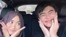 Lewat laman Instagram pribadi mereka, pemain film “Cek Toko Sebelah” ini sering satu mobil dengan Steven Wongso. (Liputan6.com/IG/@arafahrianti)