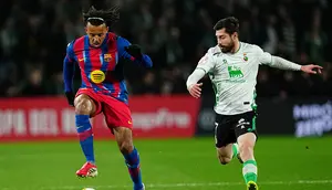 Barcelona Buka Pintu Keluar untuk Jules Kounde, 3 Klub Premier League Mengintai