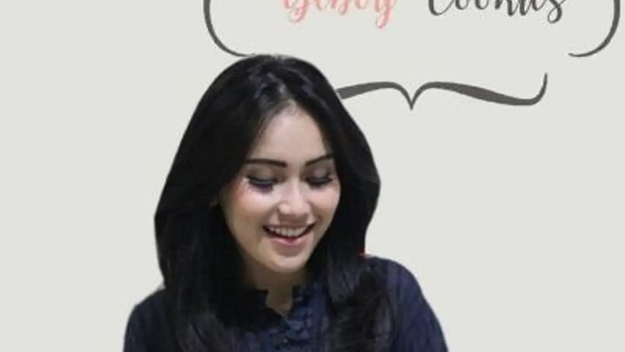 [Bintang] Ini Geboy Cookies, Dagangannya Ayu Ting Ting yang Lagi Heboh