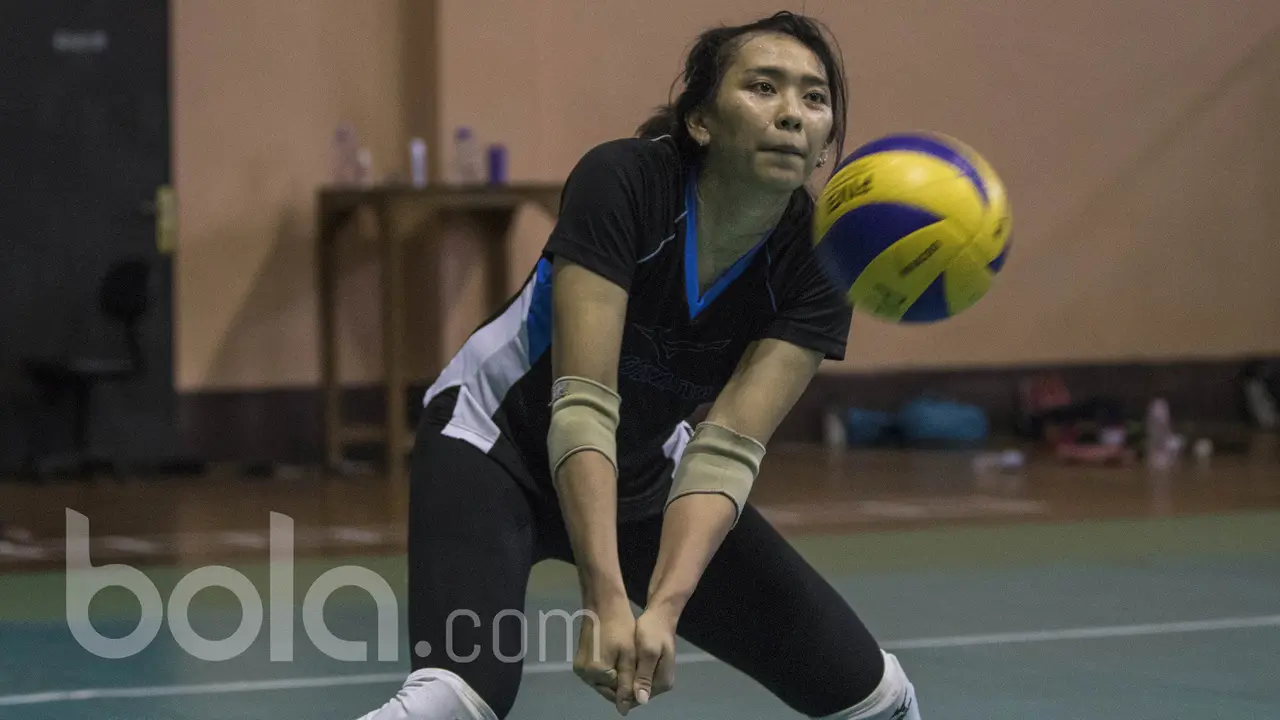 Yolla Yuliana