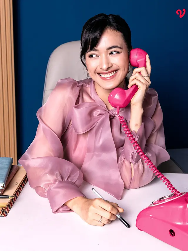Mawar De Jongh di Film What’s Up Secretary Kim