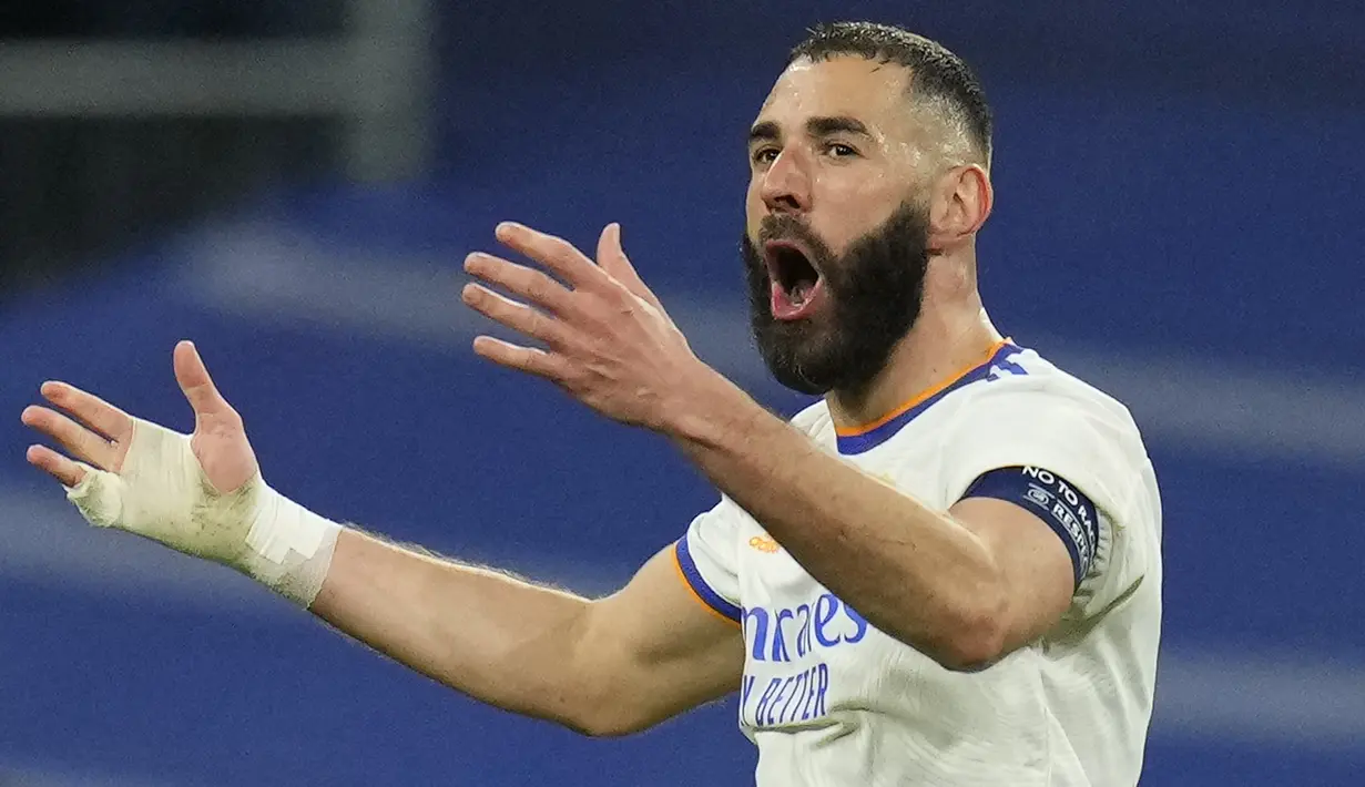 Karim Benzema. Striker Prancis berusia 34 tahun yang telah berseragam Real Madrid selama 13 musim sejak 2009/2010 ini telah mencetak 67 gol di Liga Champions bersama Los Blancos. Jumlah gol tersebut dilesakkan dari total 118 laga. (AP/Manu Fernandez)