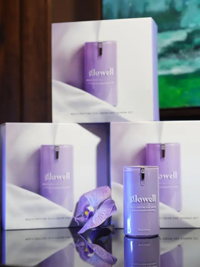 Glowell Multi-Peptide SilkPelembap Anti-Aging Super Ringan yang Sempurna untuk Iklim TropisCream: Pelembap Anti-Aging Super Ringan yang Sempurna untuk Kulit Tropis