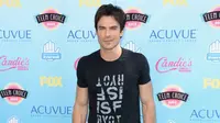 Mengapa Ian Somerhalder Mantan Kekasih Terbaik?