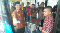 Trans Metro Bandung Kini Pakai Tiket Elektronik 