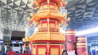 Rayakan Imlek, Pagoda Setinggi 10 Meter Sambut Penumpang Bandara Soetta