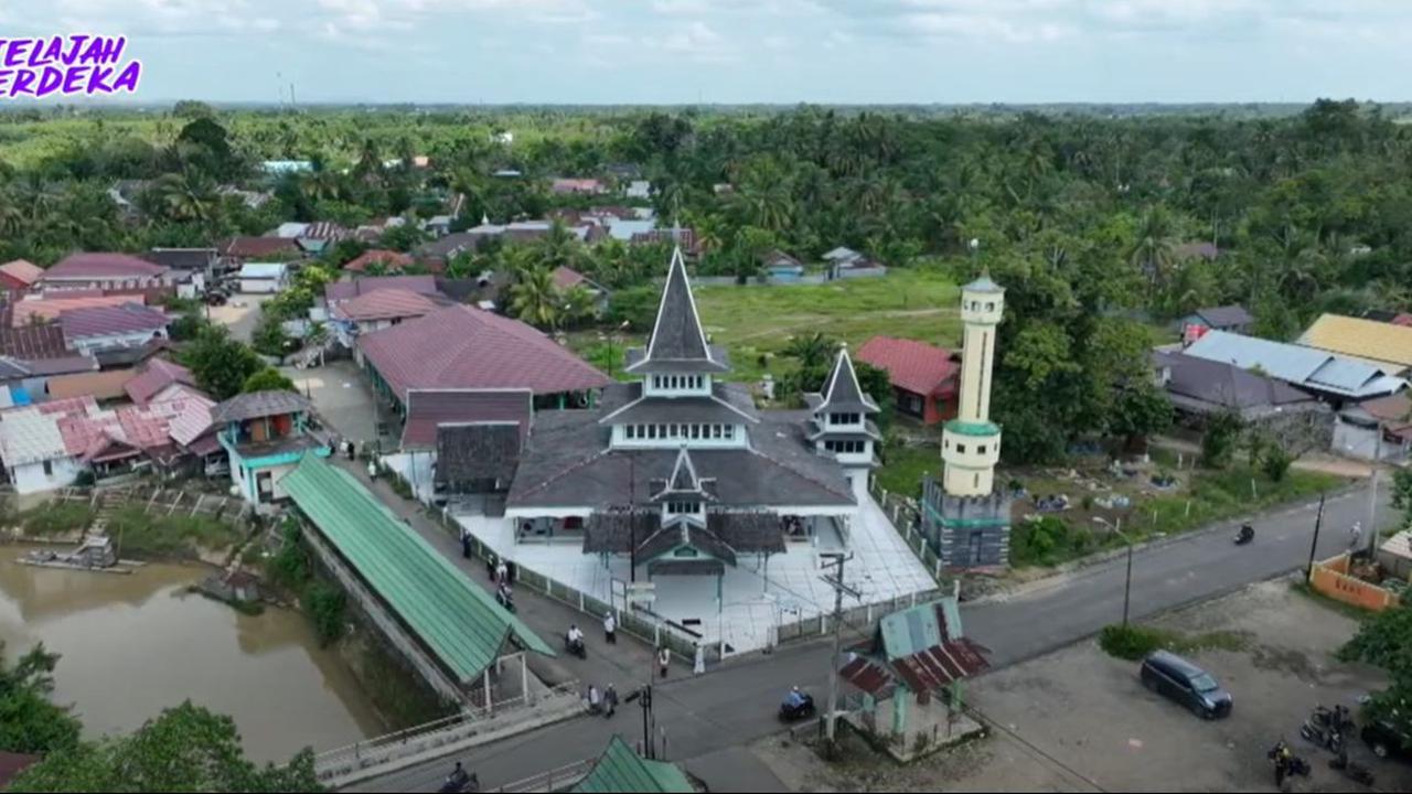 Mengunjungi Situs Masjid Keramat & Sentra Dodol Kandangan di Geopak Meratus Kalsel