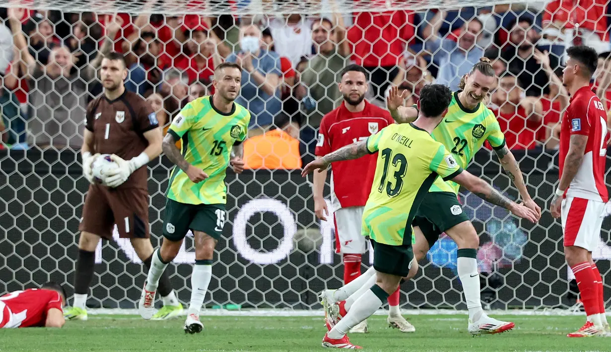 Pada menit ke-90, Jackson Irvine mencetak gol keduanya di gawang Indonesia sekaligus menutup pesta gol Australia ke gawang Indonesia. Skor 5-1 untuk Australia bertahan hingga peluit akhir dibunyikan. (DAVID GRAY/AFP)