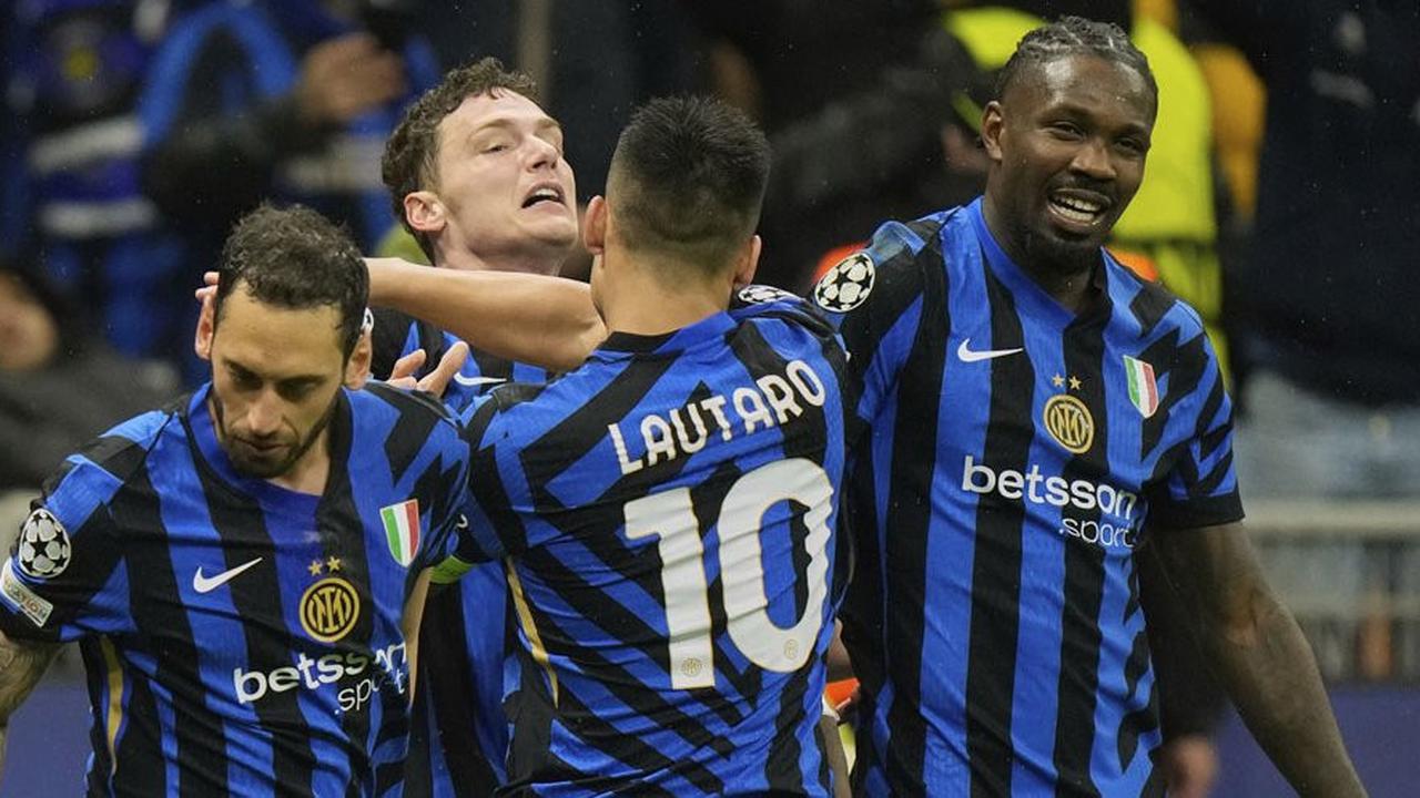 Jomplangnya Gaji Pemain Barcelona Dibandingkan Inter Milan: Gaji Lewandowski 20 Kali Lipat Gaji Yann Bisseck