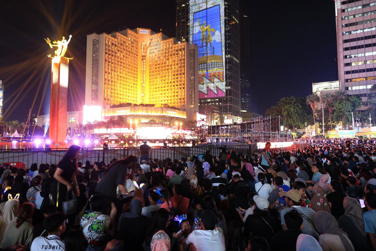 Malam Tahun Baru 2025 di Bundaran HI