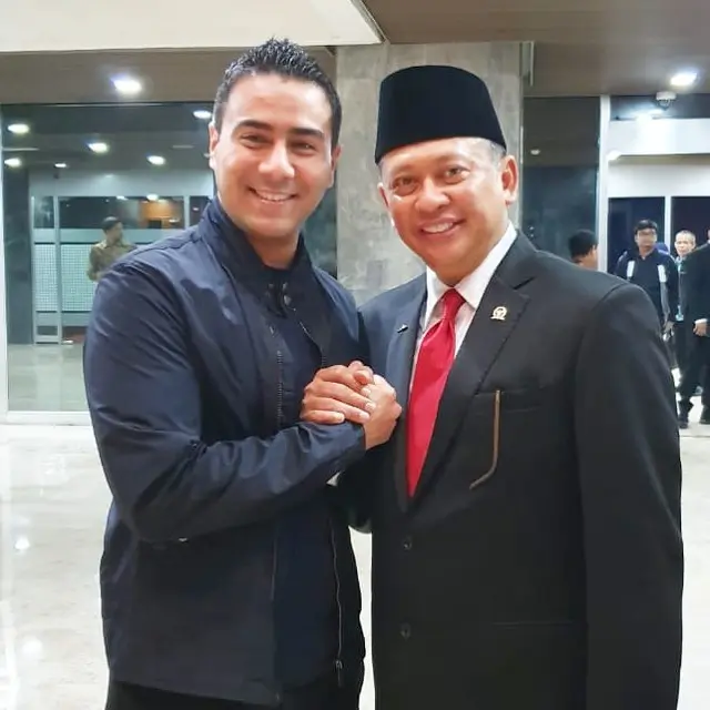 6 Potret Nofel Saleh Hilabi Pacar Baru Aurelie Moeremans, Seorang Pengusaha