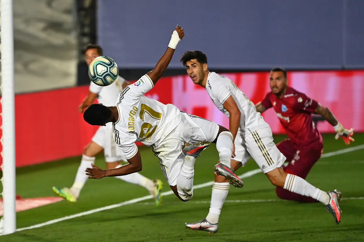 Tundukkan Alaves, Real Madrid Kokoh di Puncak Klasemen