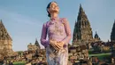 <p>Kain batik dan kebaya jadi pilihan Andien untuk busana panggung. (@andienaisyah) Penulis : Mufiidaa</p>